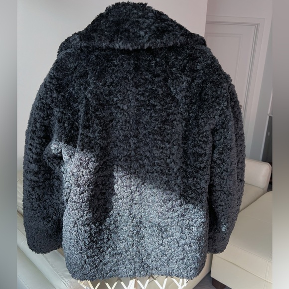 COS Oversized Faux Shearling Jacket - Picture 6 of 14